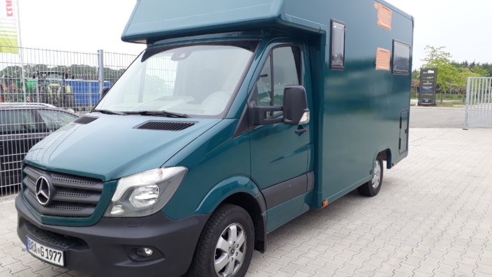 Aménagement intérieur d&#39;une valise existante sur un Mercedes Sprinter