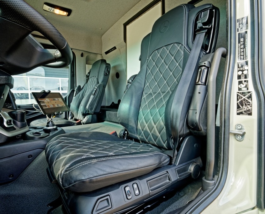 Arocs leather seats with heating and ventilation